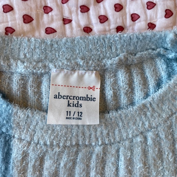 Baby blue Abercrombie kids fuzzy cardigan - Picture 2 of 4